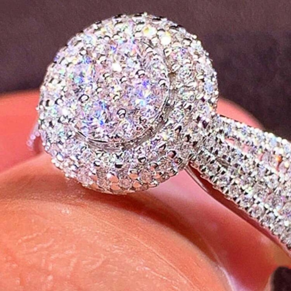 SAM PRINCESS CUT WEDDING RING - Picture 3 of 3